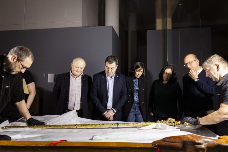 O nuncio do Papa e o custodio de lugares sacros de Terra Santa participarán na inauguración da exposición Tesouros Reais