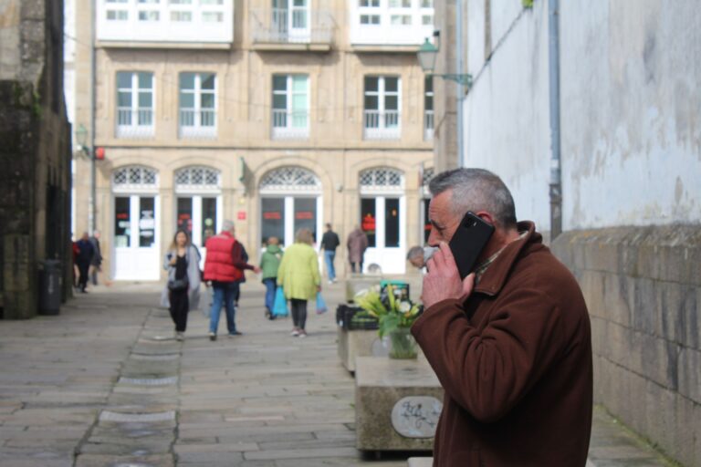 ATEGAL pon en marcha unha aplicación móbil para centralizar recursos e actividades para persoas senior en Santiago