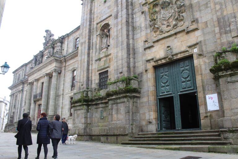 A USC inaugura o seu Outono Cultural con música, teatro e exposicións