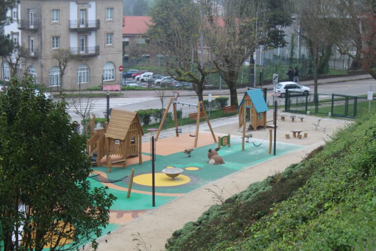 O Concello de Santiago pechará o parque infantil da Alameda para renovar o pavimento