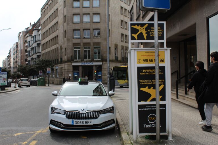 O Concello de Santiago di ter “todo preparado” para outorgar licenzas para taxis que espera a Xunta autorice en breve