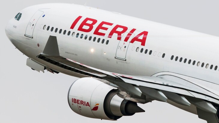 A folga de persoal de Iberia en Santiago cancela voos para os próximos dous días