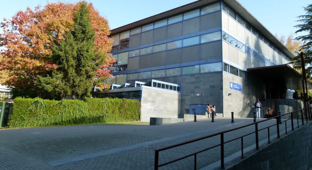 Biblioteca Concepción Arenal - USC