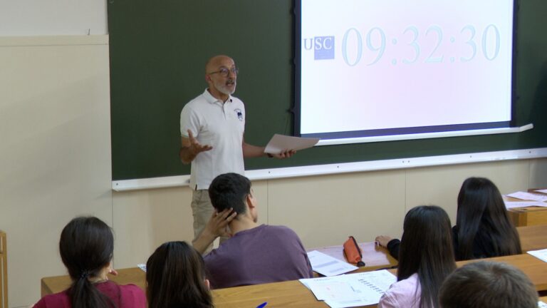 Case 3.000 persoas examínanse estes días da ABAU en Santiago