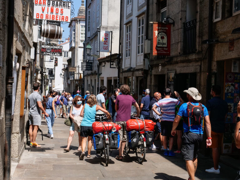 O goberno de Santiago apela ás distintas administracións para ter un debate “sosegado” sobre turismo