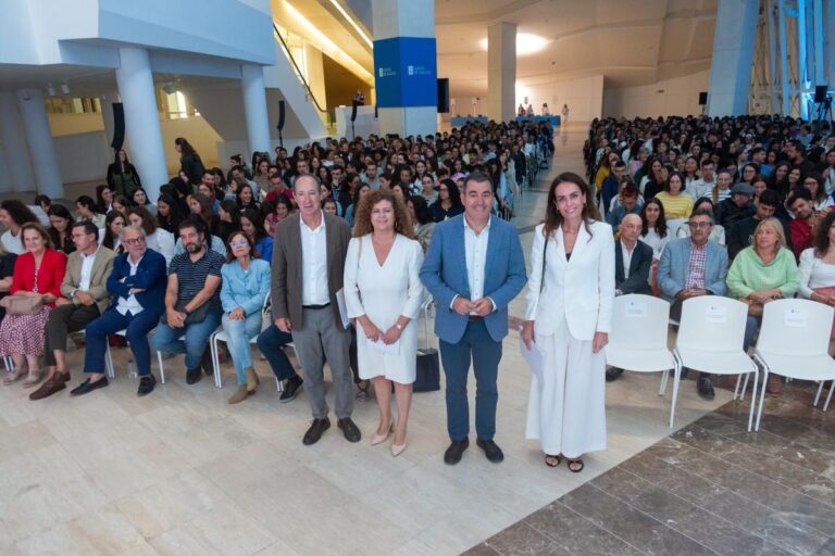 O novo curso escolar comeza na comarca de Santiago con 14.914 alumnos matriculados