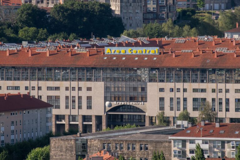 O Festival ‘Dálle Xogo’ leva os xogos de mesa a Área Central para ofrecer alternativas ao ocio con pantallas
