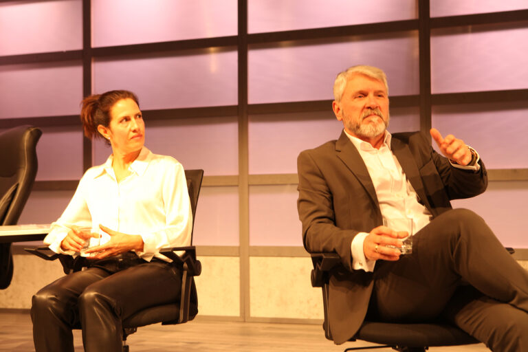 O Concello de Ames estrea a súa programación cultural con teatro e maxia no último trimestre do ano