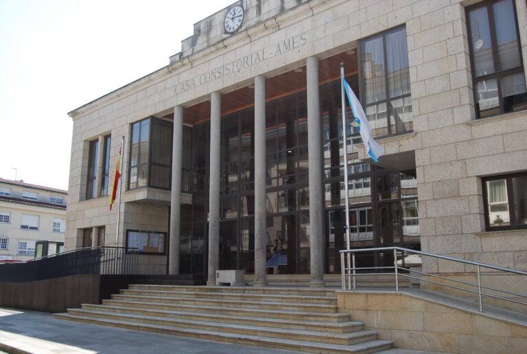 Aprobada a liquidación do orzamento de 2024 en Ames con récord de execución en investimentos