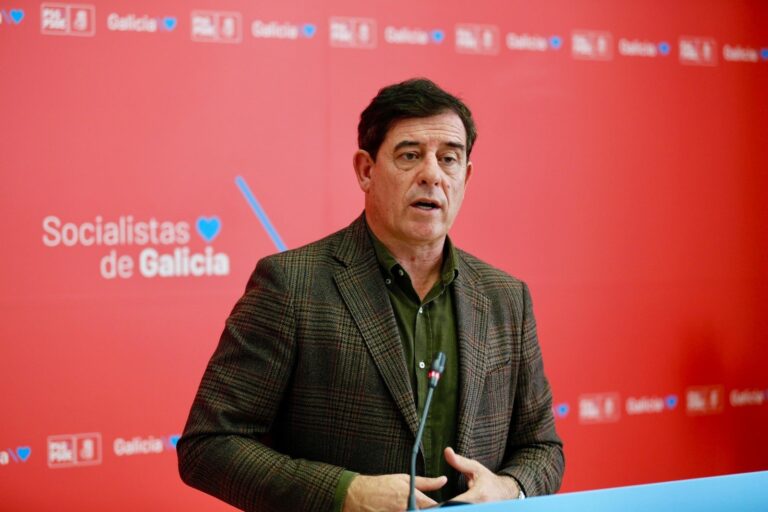 Besteiro “non interfere” no conflito aberto na agrupación socialista compostelá, que ve “puntual”