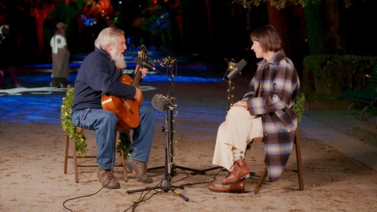 O BNG felicita o nadal cunha ‘panxoliña’ cantada desde a Alameda de Santiago por Pontón e ‘Mini’