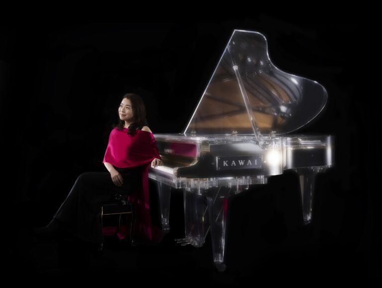 Mine Kawakami interpretará o piano de cristal na Catedral de Santiago