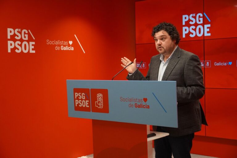 Julio Torrado sinala que “este partido ten unha normativa que cumprir” sobre a crise do PSOE en Santiago