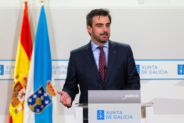 A Xunta apura ao Concello de Santiago para solucionar a situación do servizo de bombeiros “canto antes”