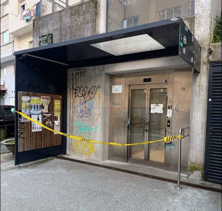 O PP solicita explicacións e reparación inmediata do ascensor de Triacastela