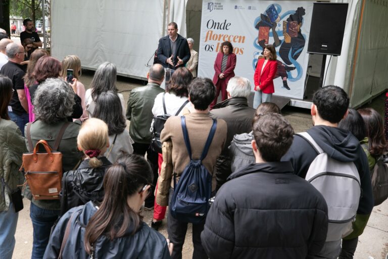 Santiago inaugura a súa Feira do Libro con máis de 70 actividades e encontros literarios