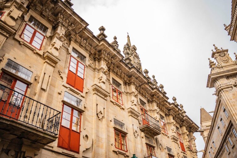 O Consorcio de Santiago comeza os traballos de mantemento na Casa do Cabido