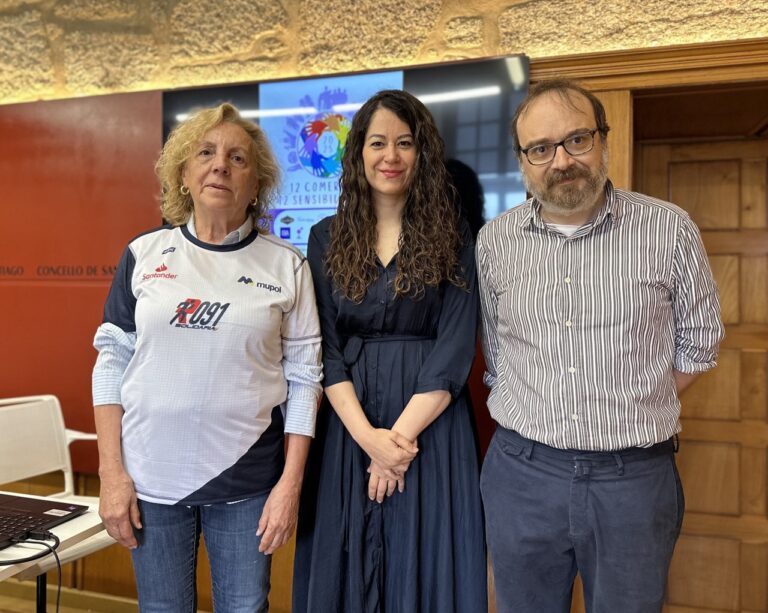 Atmósfera Centro Deportivo colabora con ACEM para visibilizar as enfermidades neurodexenerativas en Santiago