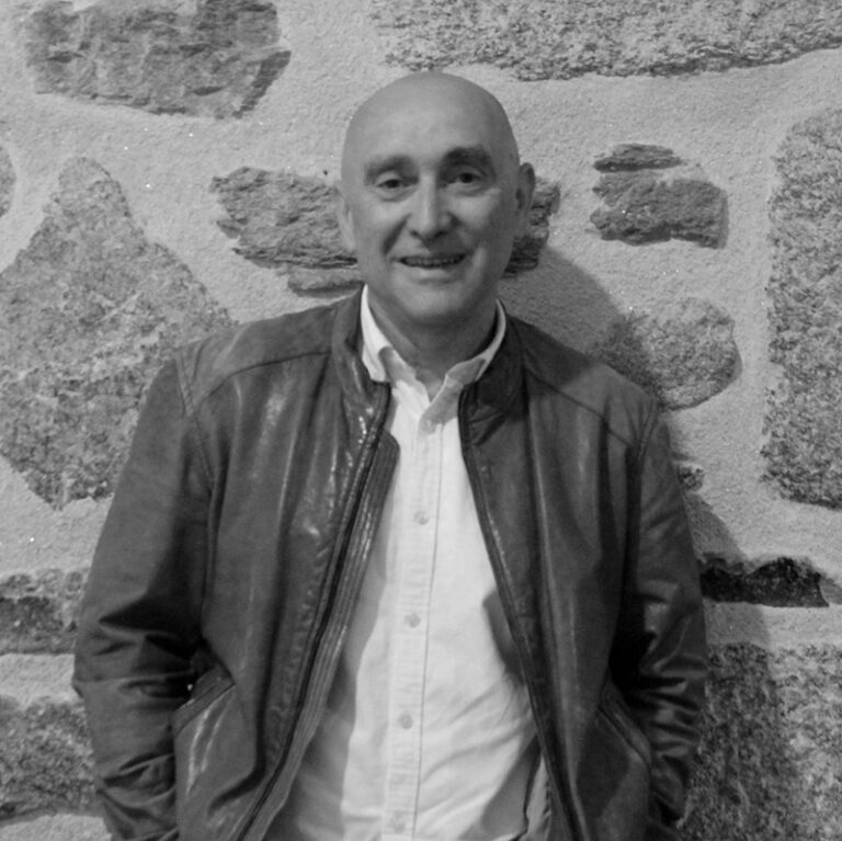 Juan Manuel Monterroso analiza no Ateneo o esplendor artístico do Mosteiro de San Martiño Pinario