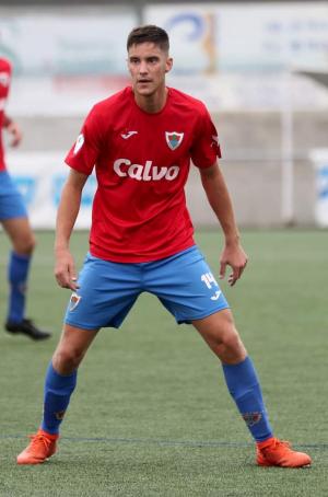 Diego Uzal reforza o mediocampo da SD Compostela para a tempada 2025/26