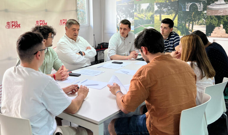 O PSdeG reclama á Xunta que garanta a continuidade do máster en Matemáticas da USC