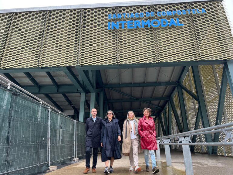 Os concelleiros non adscritos de Santiago denuncian “atrasos” na inauguración da Intermodal