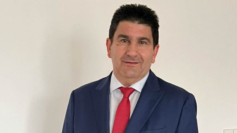 Pedro Blanco comprométese en Ames coa transformación urbana e eloxia os investimentos estatais