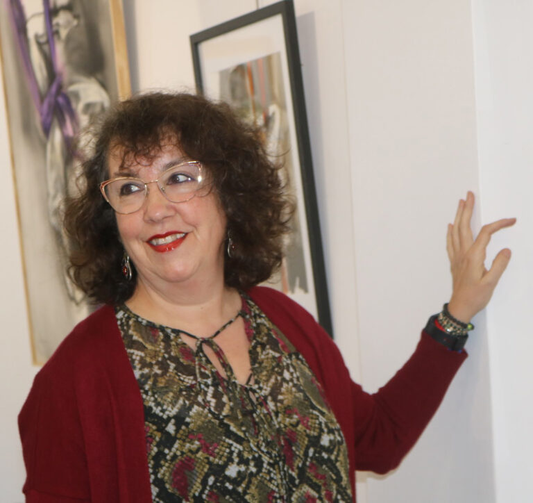 A galería Araguaney inaugura a exposición ‘Ecos de terra e ritmo’ de Lola Saavedra