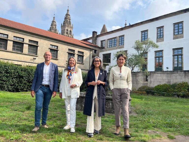 Concelleiros non adscritos esixen 12 medidas ao goberno de Santiago antes de fin de 2025