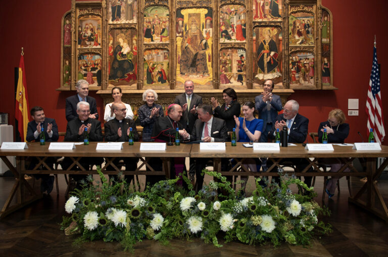 Acordo entre arcebispado de Santiago co Meadows Museum en Dallas para expor pezas da Catedral en 2027