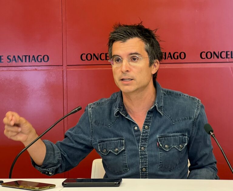 O PP ofrece aos edís non adscritos un acordo para promover unha moción de censura e facer alcaldesa a Mercedes Rosón