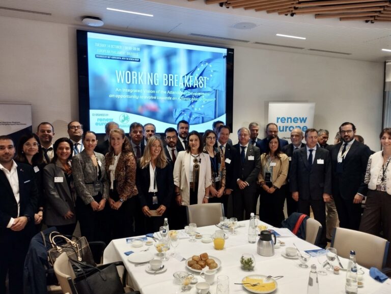 A Cámara de Comercio de Santiago reclama en Bruxelas a creación dunha macrorregión atlántica e a supresión da peaxe da AP-9