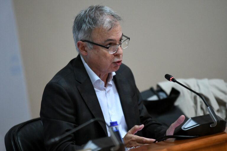 A Xunta insiste nas “carencias do informe” para denegar a zona tensionada de vivenda en Compostela