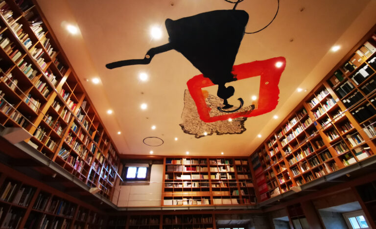 O Consello da Cultura Galega e a USC difunden un novo ‘Proxector’ sobre a investigación química e o desenvolvemento industrial