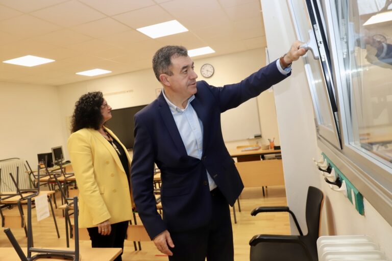 A Xunta inviste 1,3 millóns de euros en obras de mellora nos colexios A Igrexa-Calo e dos Tilos, en Teo