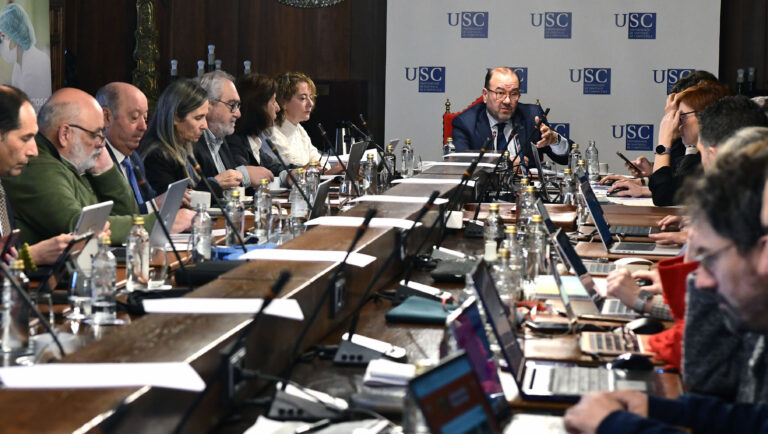 A USC abre diálogo coa Facultade de Medicina tras valorar positivamente o acordo para a descentralización docente