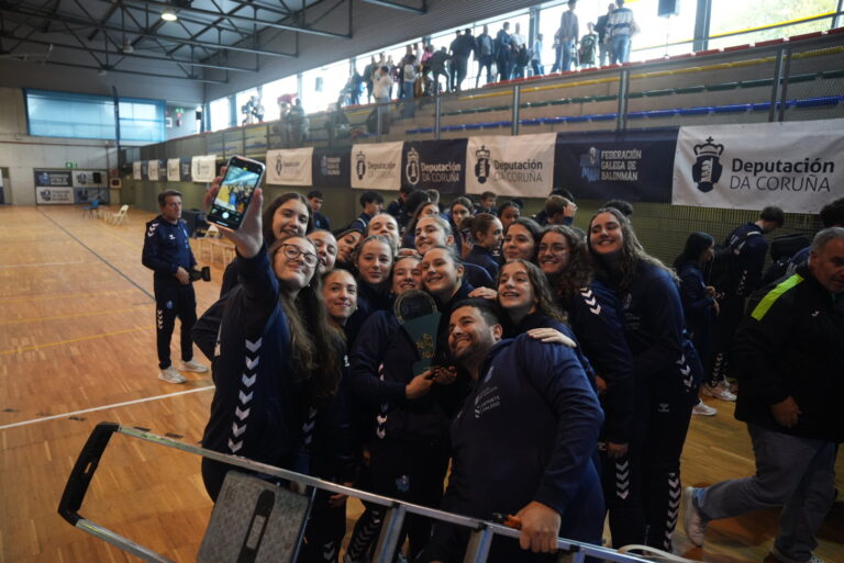Galicia imponse no III Torneo Internacional de Balonmán celebrado en Santiago