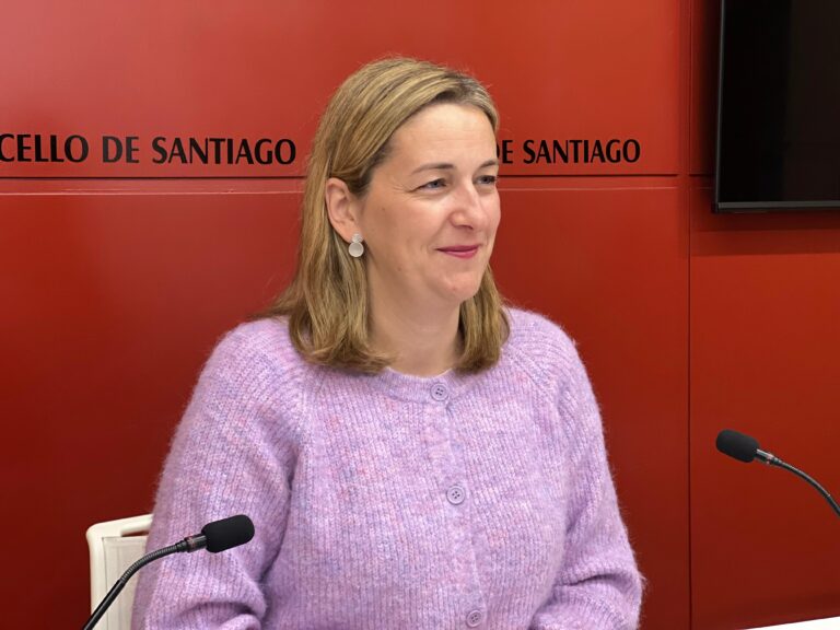 O Goberno compostelán remite unha proposta a bombeiros e Policía Local para avanzar no desbloqueo do conflito