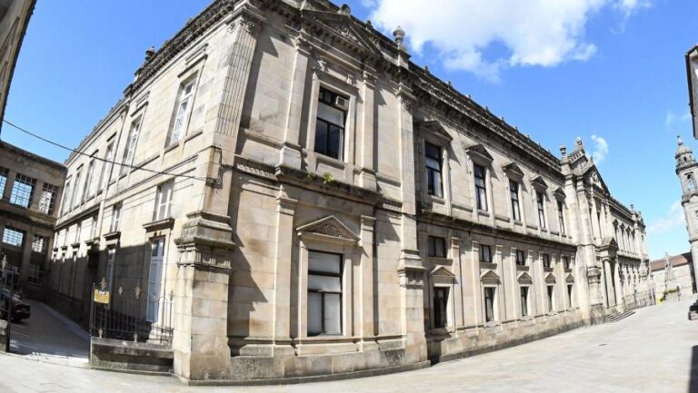 O Consello de Estudantado da USC reclama cambios no acordo de descentralización de Medicina