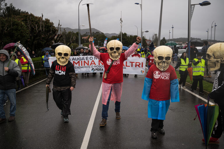Corredores da Ulloa chegan a Santiago para denunciar os proxectos de Altri e da Mina de Touro