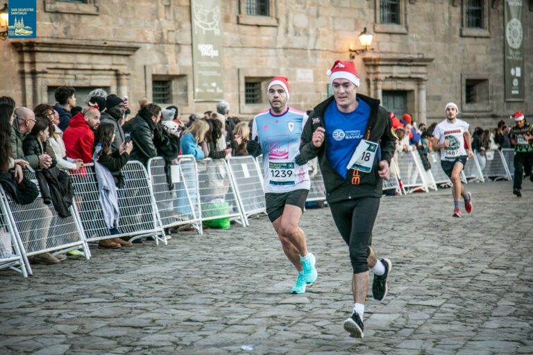 A San Silvestre de Santiago 2025 reunirá 2.500 corredores nun novo percorrido de cinco quilómetros
