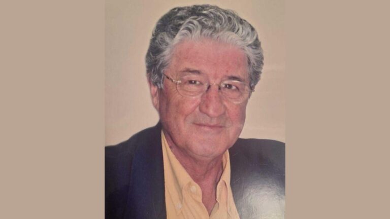 Falece o neurocirurxián do CHUS Ramón Domingo Martínez-Rumbo, pioneiro en Galicia na cirurxía do Párkinson