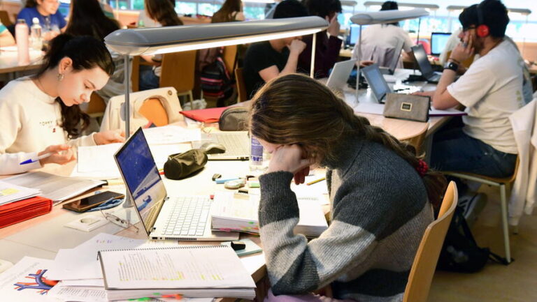 Estes serán os horarios ampliados das bibliotecas da USC durante o período de exames