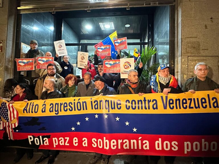 Manifestación en Santiago en solidariedade con Venezuela e contra a “agresión ianqui”