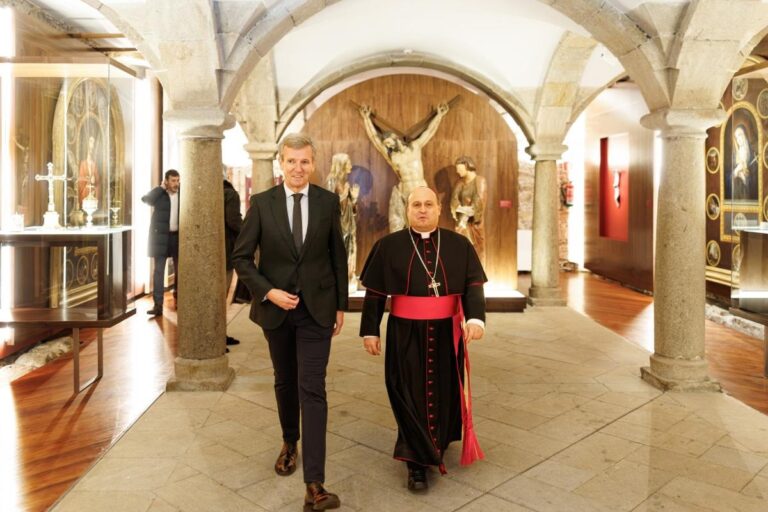 Abre o Museo Diocesano de Santiago con xoias do barroco en San Martiño Pinario