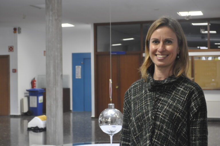 Maite Flores, candidata a reitora: “Estamos cansos de que na universidade se prometan unhas cousas e logo non se fagan”