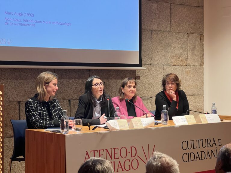 As candidatas á reitoría da USC debaten no Ateneo sobre vivenda, cidade e papel social da universidade