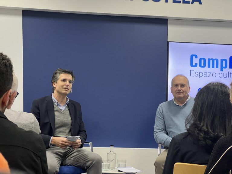 O PP de Santiago reanuda o espazo ‘CompArte’ cun coloquio con Borja Verea e Miguel Tellado