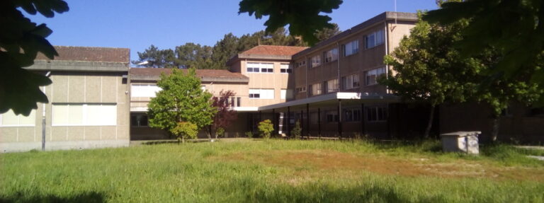 A Xunta licita as obras de ampliación do IES Lamas de Abade e a renovación da cuberta do IES Rosalía de Castro