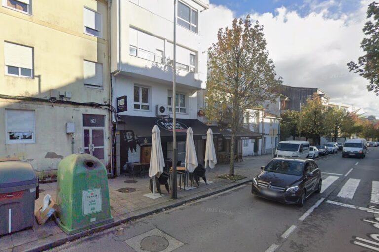 Precintan o edificio de Vista Alegre que sufriu unha explosión de gas por non reunir as condicións de habitabilidade